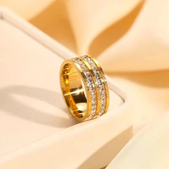 3/$35 Gold Plated Stainless Steel Double Row Rhinestone Band Fashion Ring - Picture 1 of 3